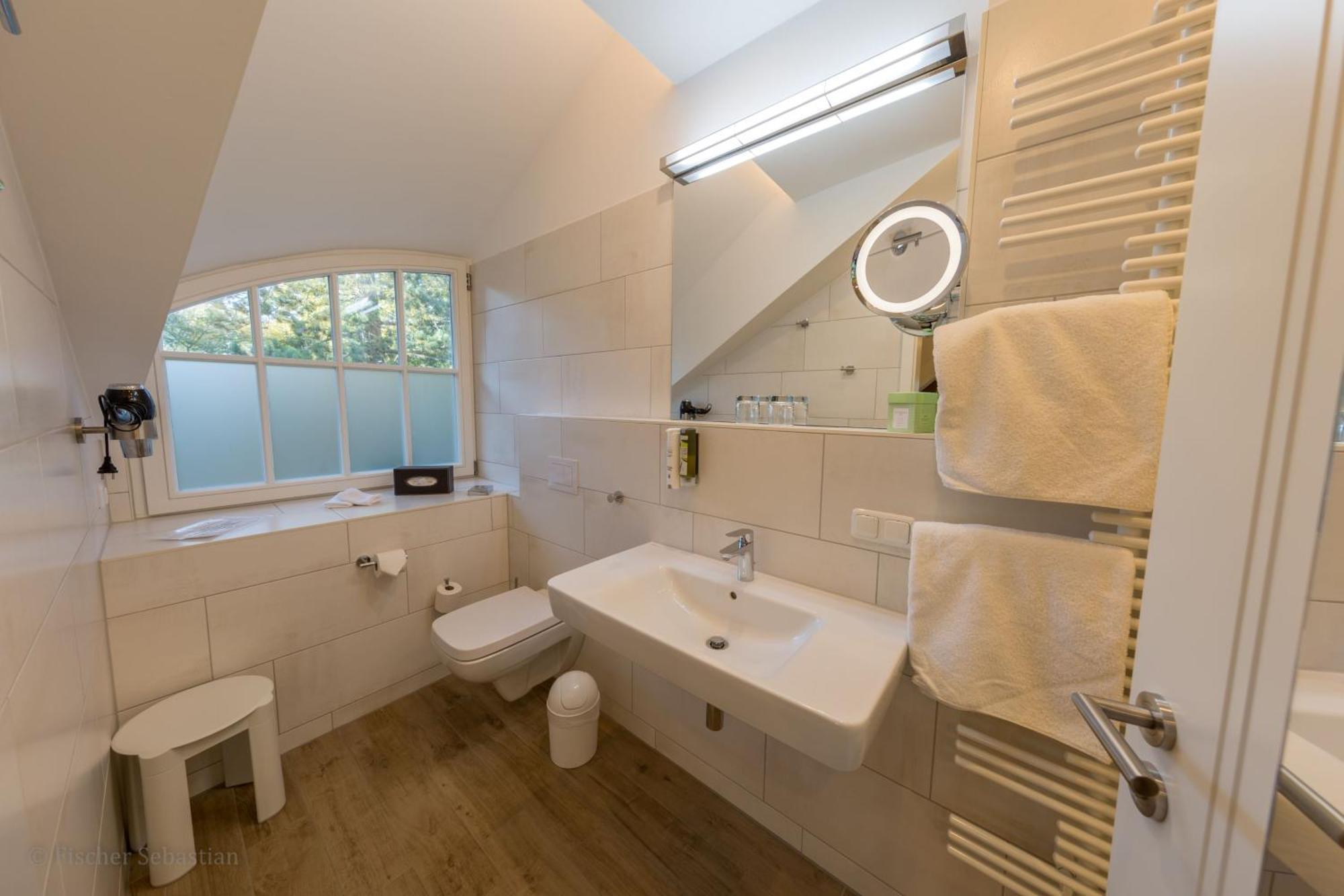 Gaestehaus Bergfalke Ahrenshoop Room photo
